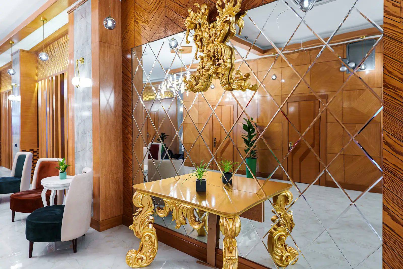 Lobby bar «Lignum»